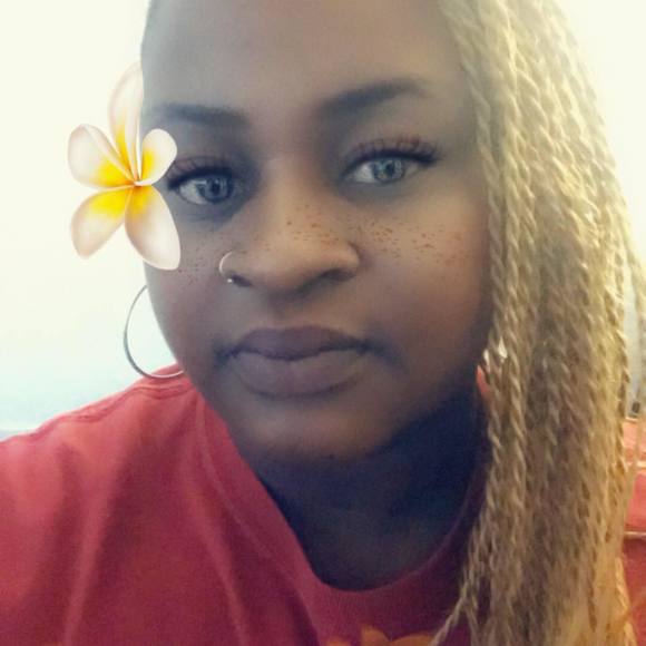 Meet your Posher, Shuanita - Picture 1 of 1